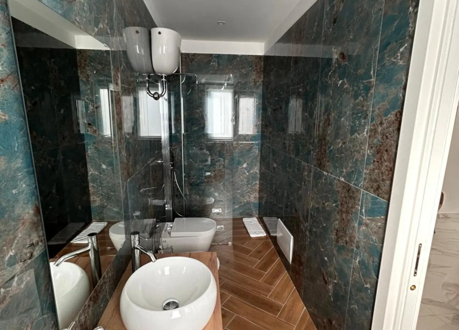 Savior Deluxe Rooms Naples