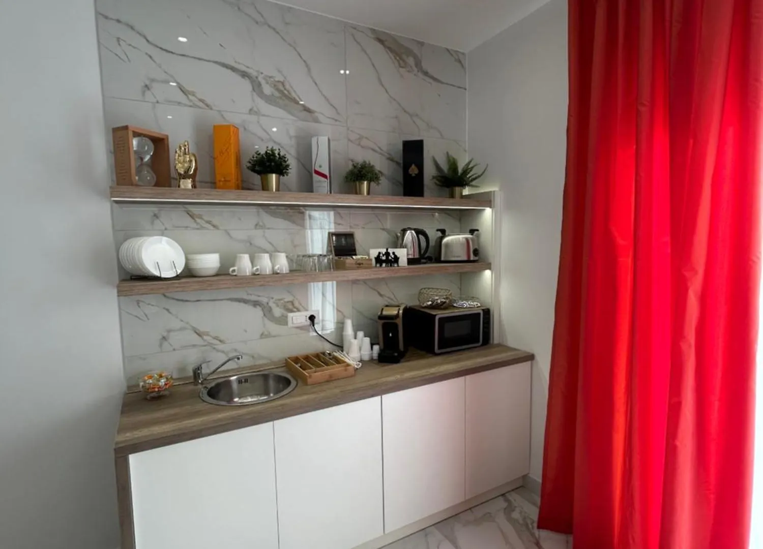 Savior Deluxe Rooms Naples 0*,