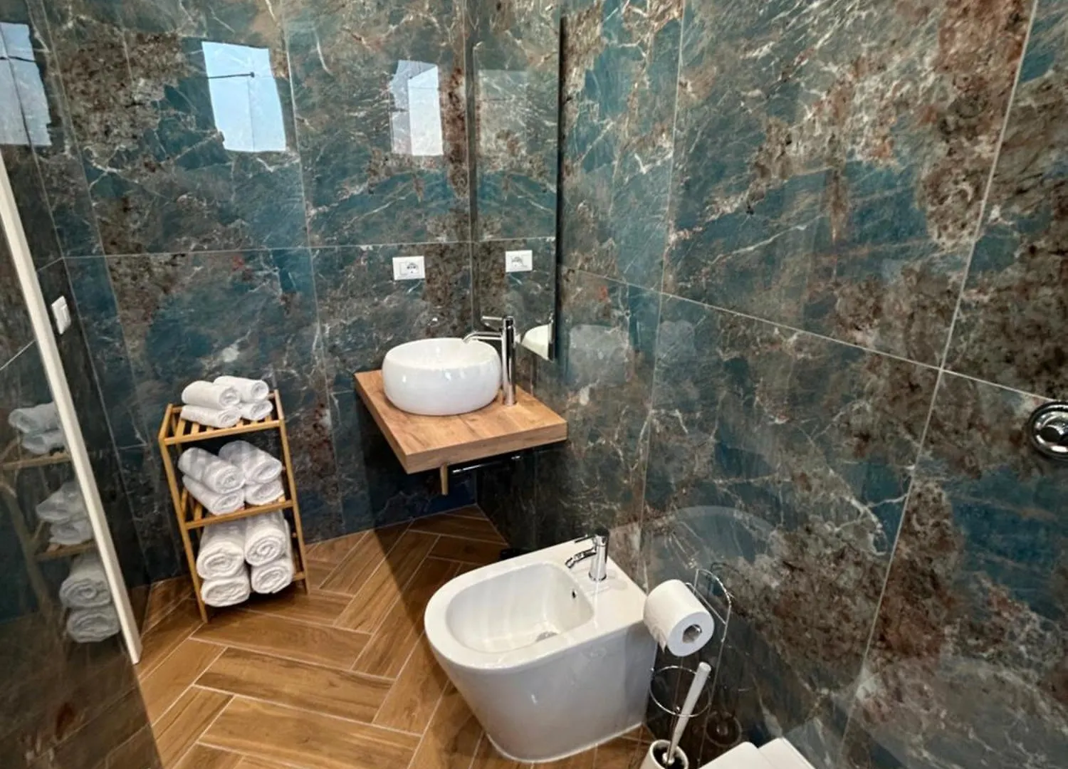 Savior Deluxe Rooms Naples 0*,  Italy