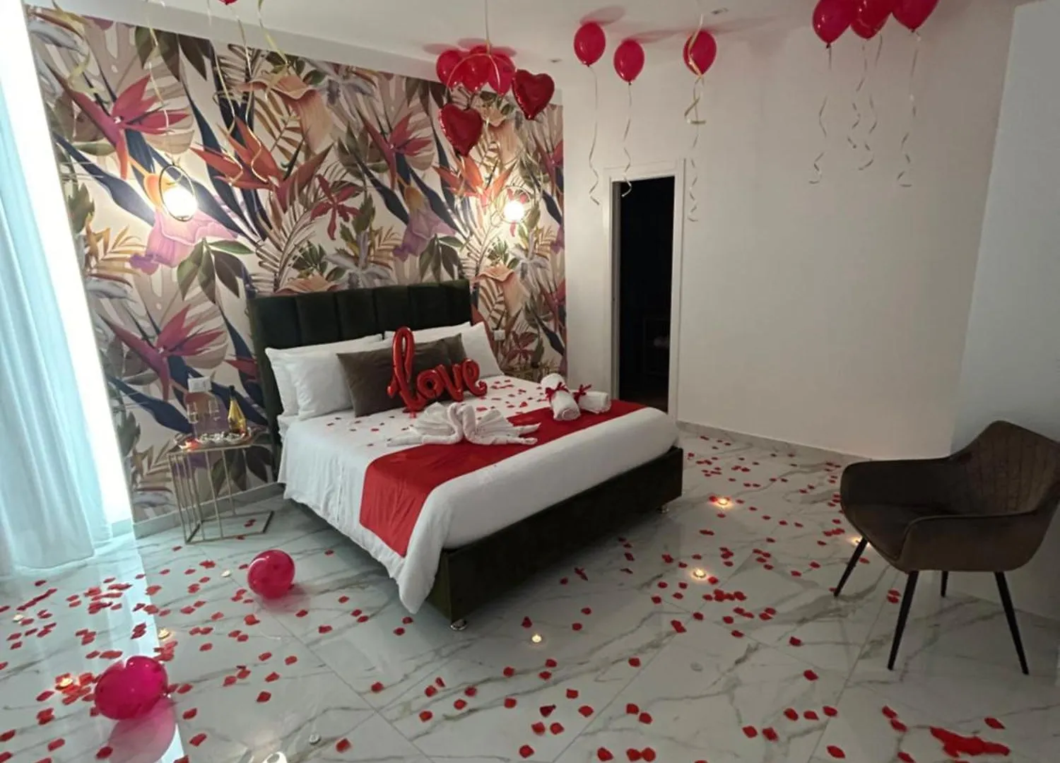 Savior Deluxe Rooms Naples Italy