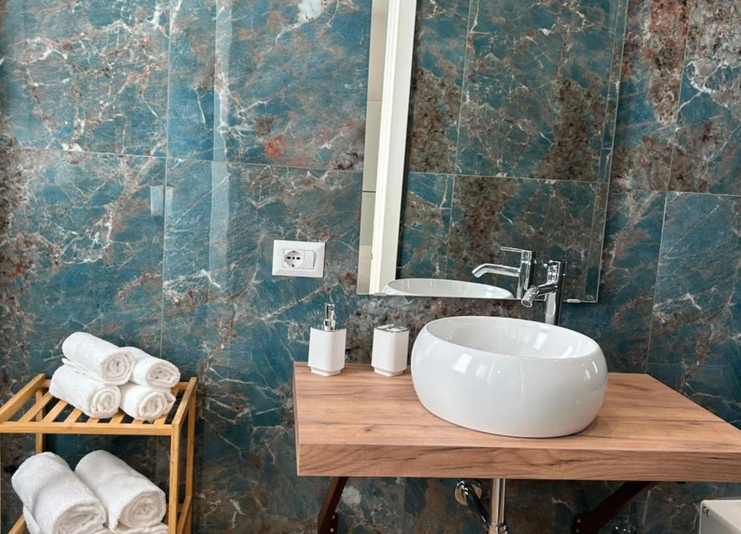 Bed & Breakfast Savior Deluxe Rooms Naples Italy